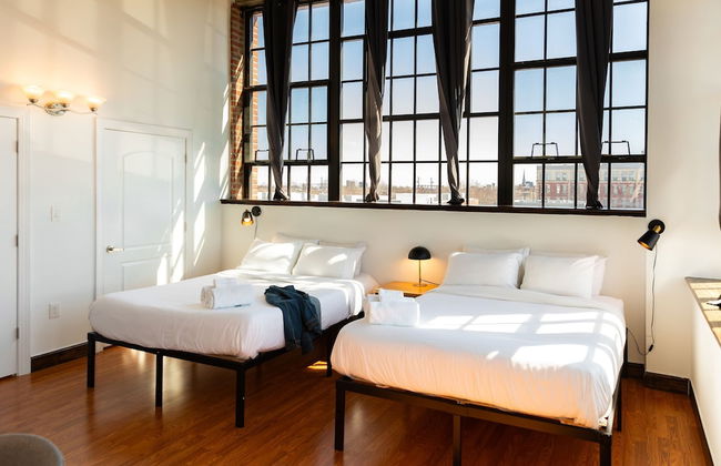 Sosuite 2BR Apt w W D Gym On-site Restaurant - Photo 34