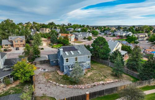 Modern 6BR Home in Briargate - Foto 51