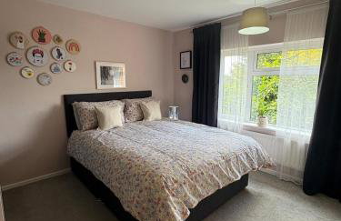 Fairfield Large 4 Bed Log Fire - Photo 15