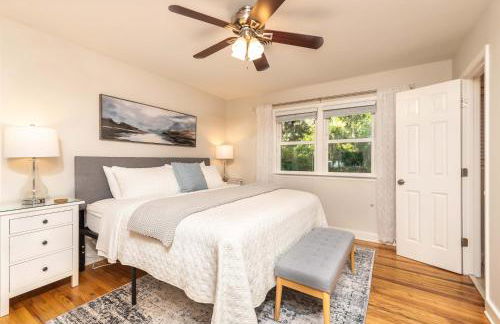 Refinished 3-BR Lowcountry Retreat - Foto 20