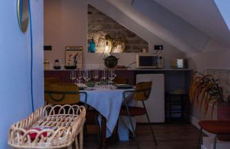 La maison Laborey, gite avec terrasse et piscine - Foto 16