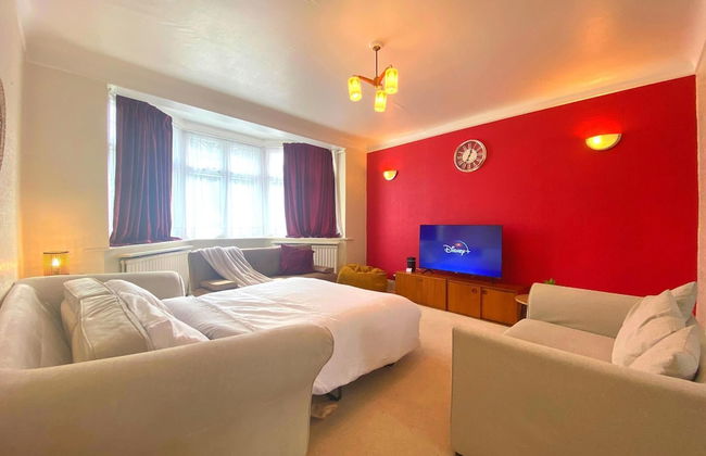 Bright and Spacious 4 Bedroom Home - Foto 6