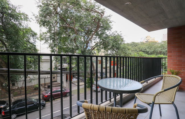 w Splendid 1BR With Balcony in Miraflores - Photo 39