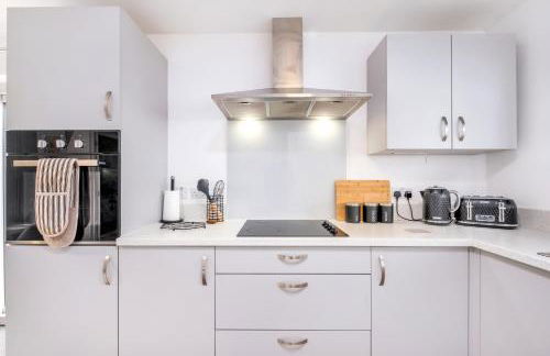 Stylish & Convenient 3 Bedroom House - Perfect for Contractors and Leisure Guests - Sleeps up to 5 - Foto 19