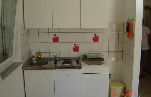 Apartments by the sea Brgulje, Molat - 13318 - Foto 13