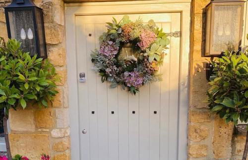 Vine Cottage - Photo 13