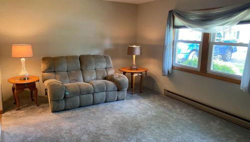 2 bedroom home in a quiet neighborhood - Foto 1