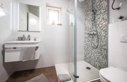 4 Bedroom Gorgeous Home In Novalja - Foto 22