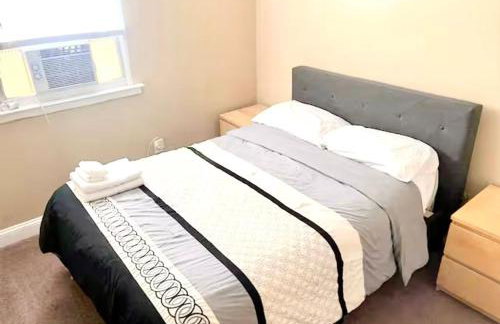 Tuscany 2900 - Classic Italian Style 3BR w Parking near Airport - Foto 44