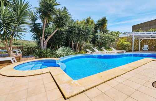 Lovely hugh villa close to beaches up to 10 sleeps - Foto 31