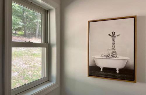 Luxury Mountain Retreat - 4 King Suites & Hot Tub - Photo 11