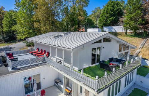 Upscale Modern Home with perfect triad location - Photo 14