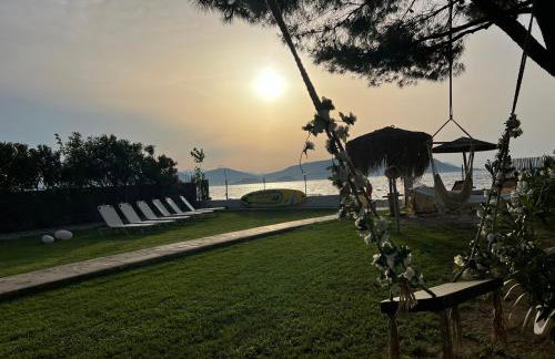 Pampas Seafront villa, 6 bedrooms, North Evvoia - Photo 3