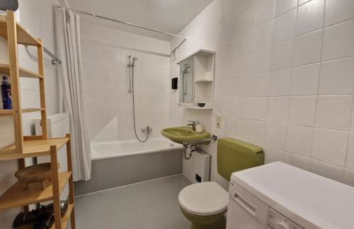 Große Terrasse, Netflix, 5min zum Skilift, 6 Personen, Waldnah, - Foto 10