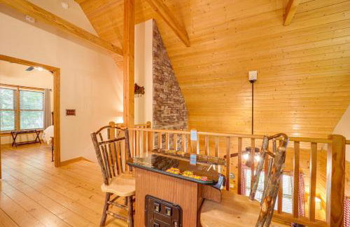 Private Cabin on 2 Acres Hot Tub, 10 Mi to Boone! - Foto 23