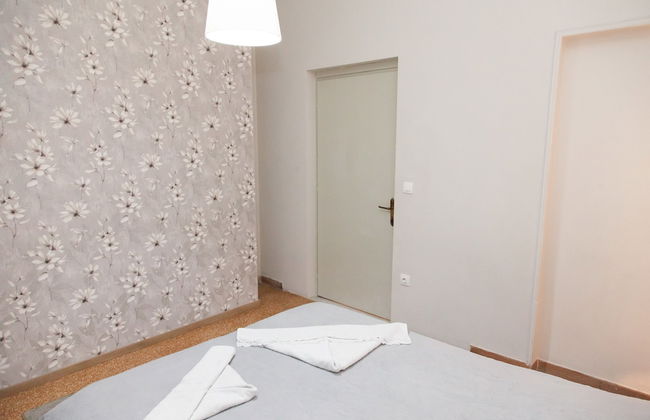 Fabulous Apartment Across Flisvos - Foto 9