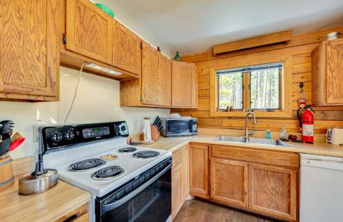 4 Mi to RMNP Allenspark Cabin with Wraparound Deck! - Foto 11