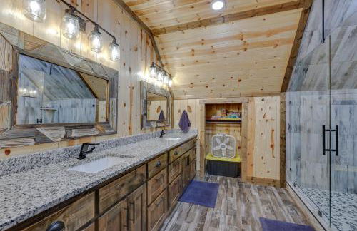 Hot Tub and Forest Views Broken Bow Group Haven! - Foto 25