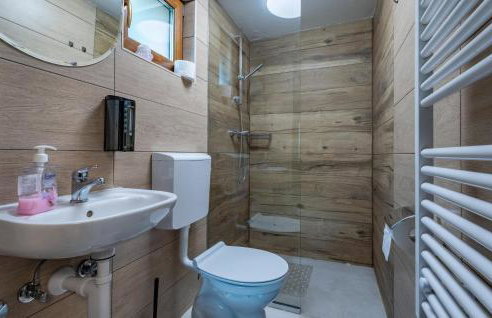 Awesome Home In Novo Zvecevo With Sauna - Foto 32