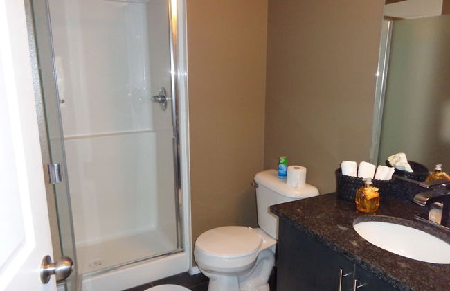 Regal Suites - Riverfront - Photo 17