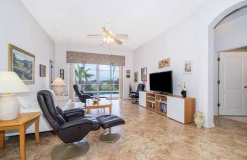 Unique comfortable Golf course Home w Private Pool - Foto 3