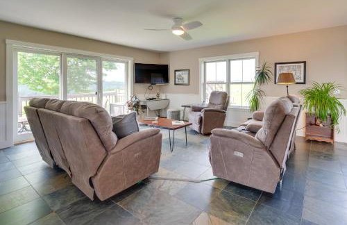 On-Site VAST Hiking Trail Hardwick Farmhouse! - Foto 5