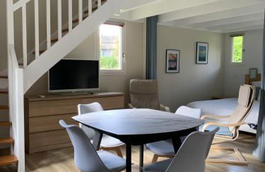 Cottage YVEL au Pied du lac au Duc, son Golf et sa Base Nautique - Foto 6