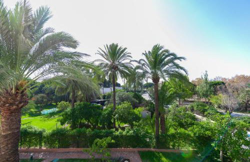 Moderno estudio y piscina a 50 metros de la playa - Photo 19