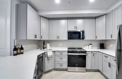 Walkable Townhome in the Heart of Central City! - Foto 11