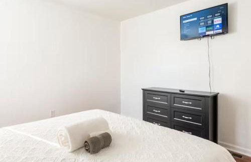 A Place to Escape 5 minutes from Downtown Newly Renovated - Foto 5