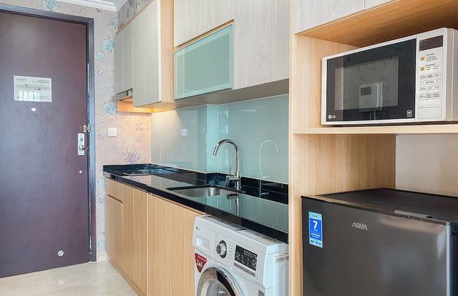 Good Deal And Scenic Studio At Menteng Park Apartment - Photo 12