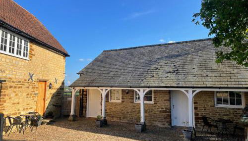 The Cobbles - Photo 3