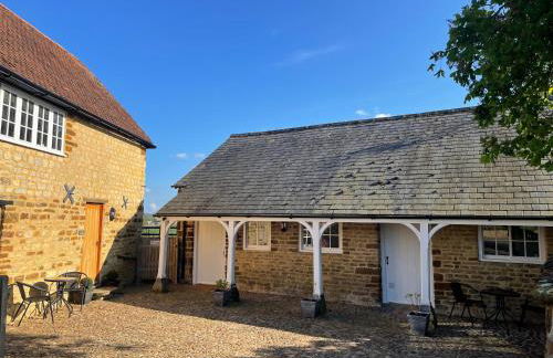 The Cobbles - Photo 3