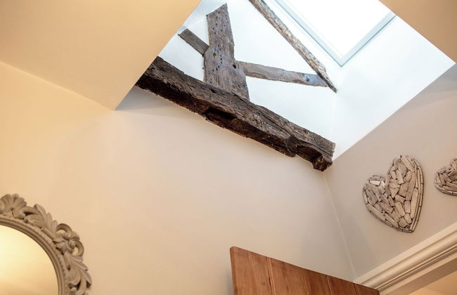 Charming 2 BD House in Tewkesbury Centre - Photo 27