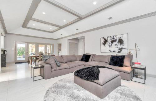 Designer Home 30 Night only ,BP Petroleum 3 Mins - Foto 3