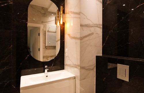 Apartament Bulwar Staromiejski Stare Miasto Centrum - Photo 22