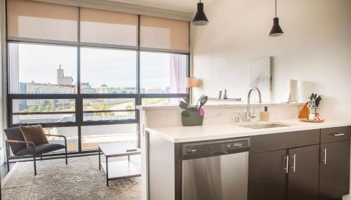 Modern Studio Apt with Rooftop, Gym, and Parking - Foto 5