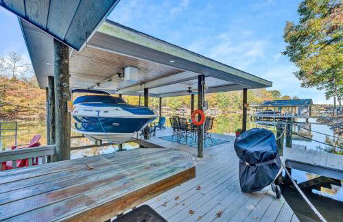 Waterfront Lake House Ideal Dock for Boats, Swimming, Fishing - Foto 6