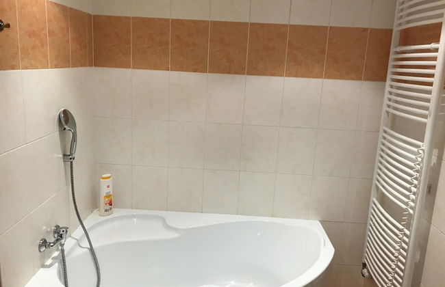 3 Bed Flat - Sleeps 20 - Smoking Room - Wifi - Foto 10