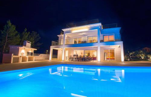 Villa Anto - Photo 1