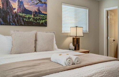 Crestview Place Family Home 2 Mins to UCCS Patio and BBQ - Foto 23