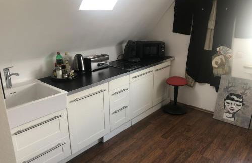 Bel Art Atelier mit großem Parkplatz - Foto 5