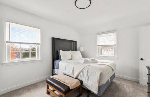 1 min to DC 8 beds sleeps 16 with yard and parking - Foto 9