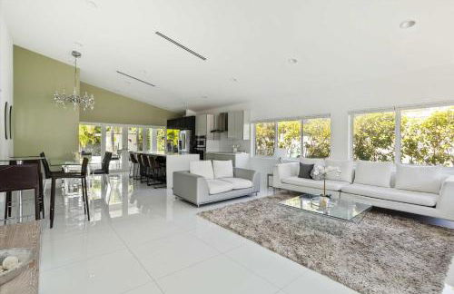 Luxury House 4 beds heated Pool w Jaccuzzi - Foto 9