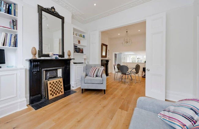 Spacious 4 Bed House, Battersea - Foto 14