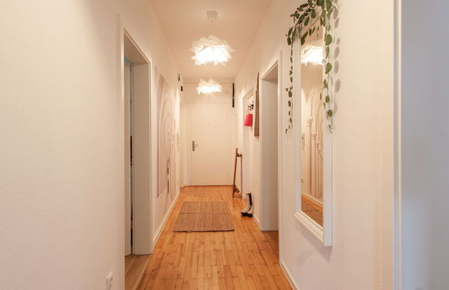 cozy living near Residence with terrace - Photo 15