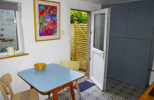 Stylish Garden Apartment, Exmouth - 'Little Monty' - Photo 4