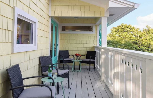 Luxe Villa Near Beach, Pool + Hottub, Chef's Kitchen Woodward Way by Avantstay - Foto 29