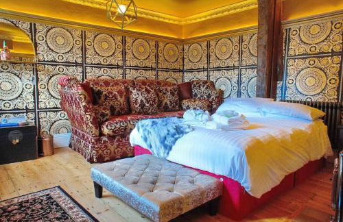 The Famous Harry Potter House, Hot Tub, Cinema Room, Sky TV - Foto 6