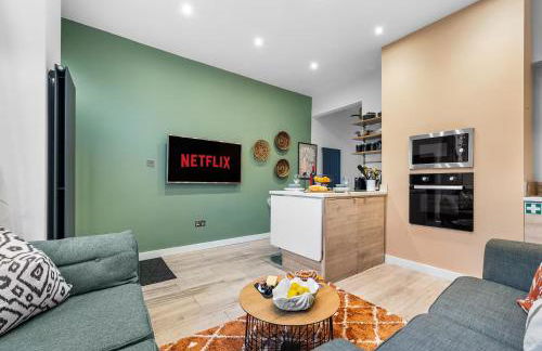 Aylesbury House 3 En-suite Bedrooms Parking Pets - Photo 20